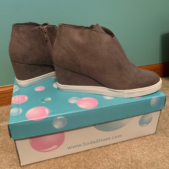 Wedge Sneakers - Picture 4 of 5